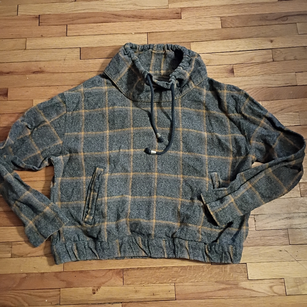 Cozy Gray Plaid Pullover Hoodie with Mustard Windowpane